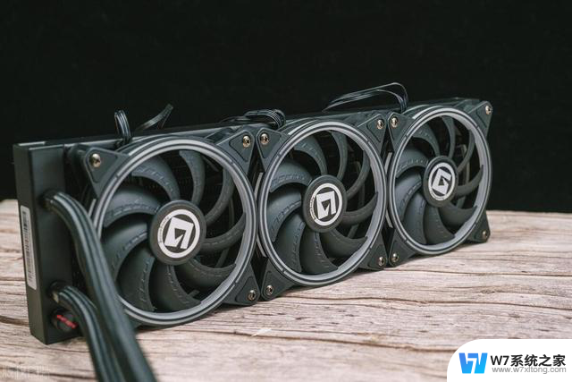 技嘉RTX 5060 Ti 8G魔鹰显卡：128bit显存位宽的隐藏陷阱详解