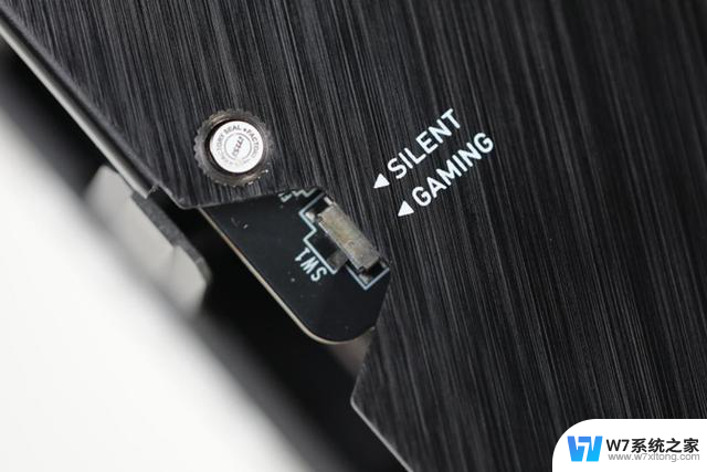颜值超高、性能超强 微星RTX 5070 Ti魔龙游戏显卡评测：性能怎么样？值不值得购买？