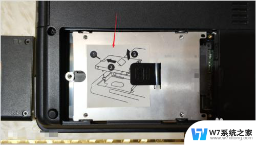 笔记本电脑硬盘改装为移动硬盘 笔记本电脑硬盘拆下方法