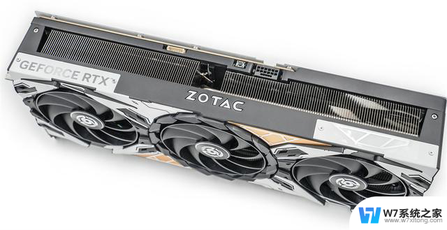 索泰（ZOTAC）GEFORCE RTX 5070Ti 16GB天启OC显卡测试：性能如何？