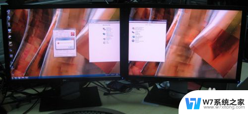 win7多显示器设置 Windows7 如何连接两个显示器